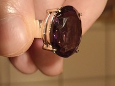 Bague en argent massif sertie