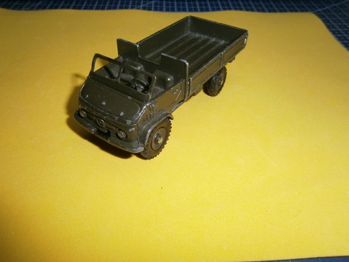 Dinky toys mercedes unimog - toys,