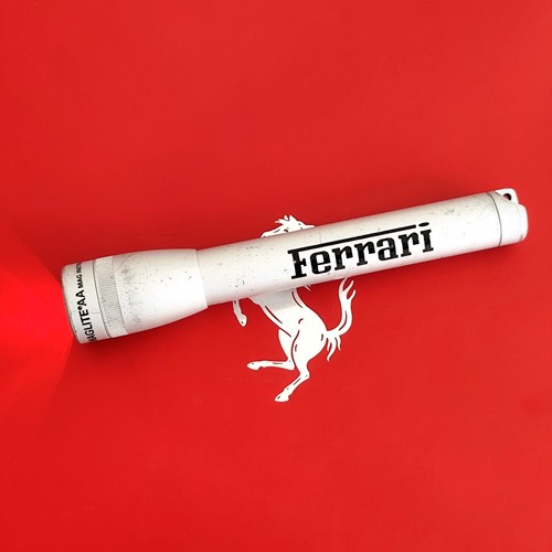 Lampe torche ferrari - torche,