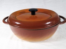 Cocotte ovale en fonte