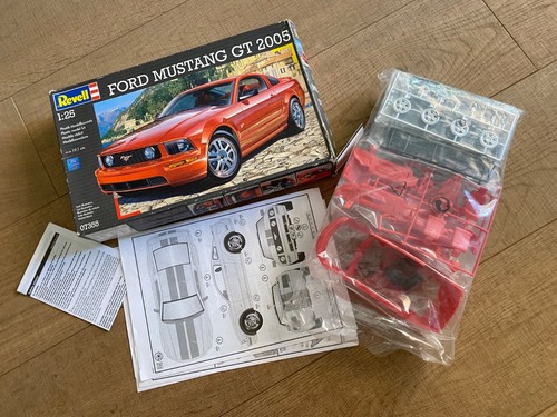Maquette revell ford - 1:25,