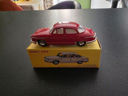 Dinky toys atlas - 17, panhard