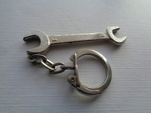Porte cle outillage - porte,