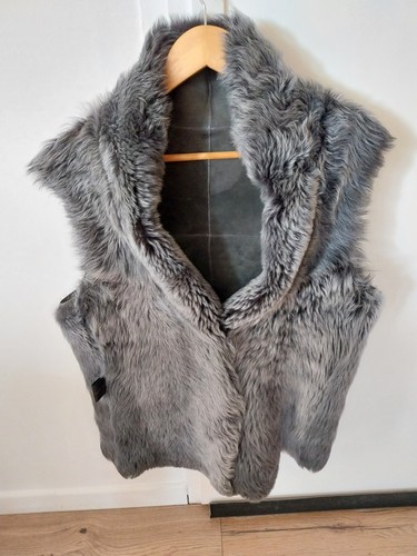 Gilet véritable peau - peau, de