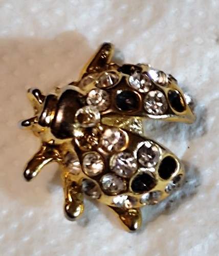 A32 pin pins - a32, animal