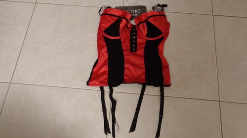 Guepiere corset porte - guepiere,