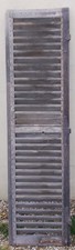 ancien volet de chateau 19 iem  Idéal pour deco murale tête  lit porte persienne