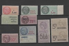 FISCAUX   10  TIMBRES  NEUFS DE DIVERSES SERIES