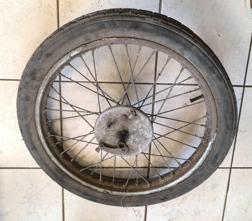 Roue avant 19 pouces - *,
