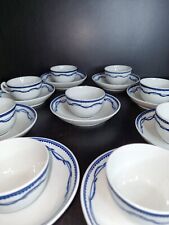 9 tasses et sous tasses