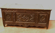 coffre en chêne finement