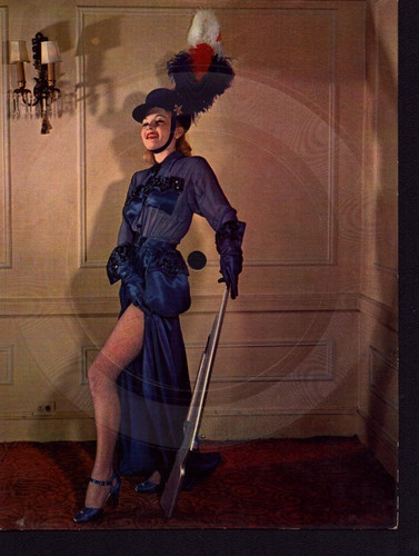 Artiste chanteuse cabaret - artiste,