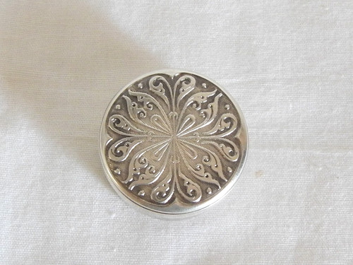 Ancienne petite boîte argent - ancienne,