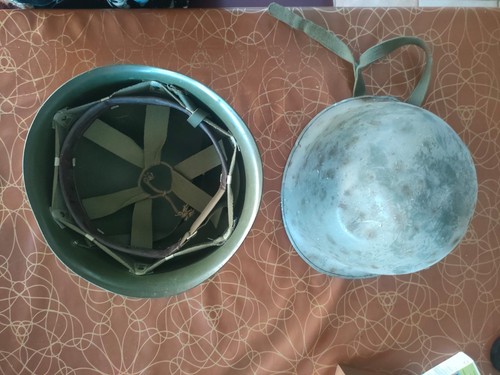 Ancien casque militaire - et, sa