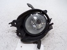 ANTIBROUILLARD AVANT DROIT