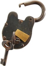 Cadenas ancien en fonte avec 2