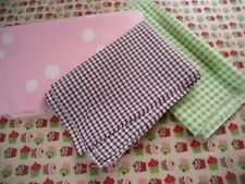 coupons tissu gâteau  " Cupcake "  + petit vichy vert + vichy marron + pois rose