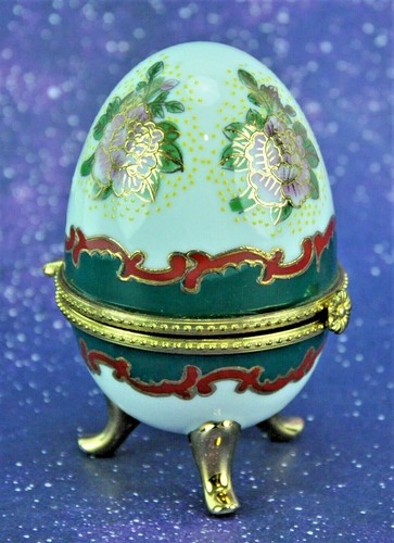 Porcelain and metal faberge - metal,