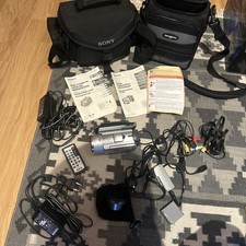 Lot Handycam DCR-SR90E/Conversion VCL-0630X/2 Batterie/tout accessoires…