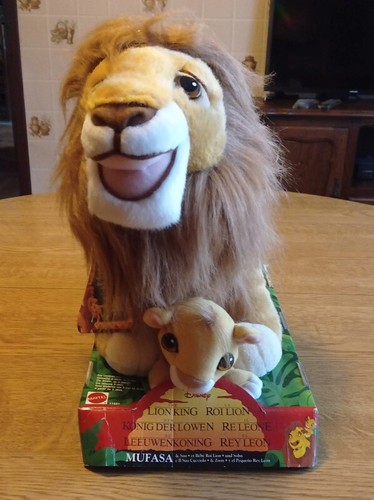 Roi lion peluche mufasa - le,