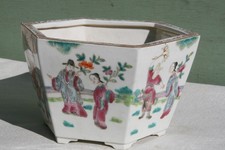 jardinière cache pot en porcelaine chinoise restaurée.