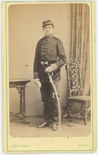 CDV militaire. Soldat avec sabre, cavalerie par Mevius à Rennes. Guerre 1870-71.