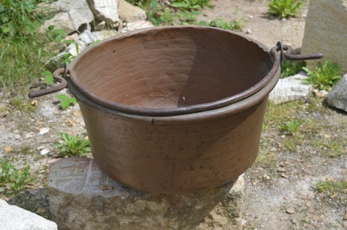 Ancien important chaudron - ancien,