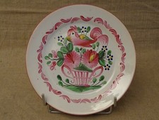 Assiette en faïence à décor