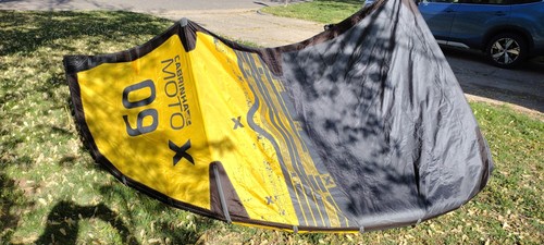 Cabrinha 2023 moto 9m - moto, x