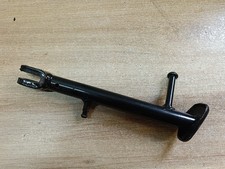 UNE BEQUILLE LATERALE SCOOTER