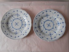 Paire anciennes assiettes