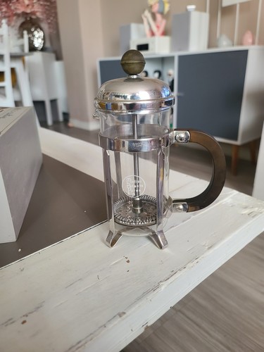 Petite cafetiere piston - petite,