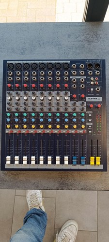 Consoles analogiques