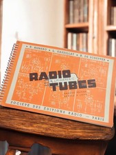 Vintage Retro Electronic Collector Radio Tubes Book