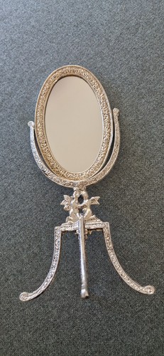 Miroir sur pied - sur, en