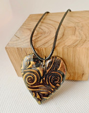 collier avec pendentif