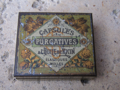 Ancienne boite pharmacie - ancienne,
