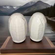 Belleek Tridacna Cob Ivory