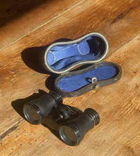 Jumelles de Théâtre -