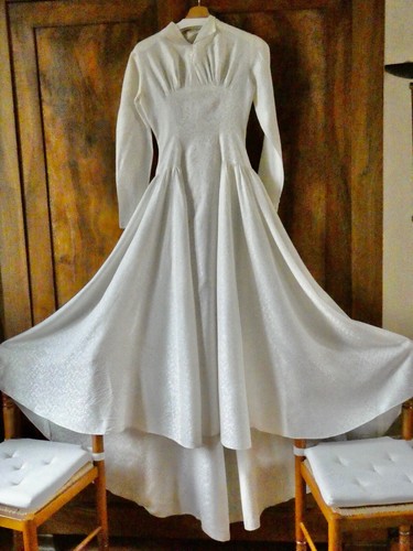Ancienne robe traine - ancienne,