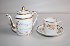 Ancienne dinette de poupée