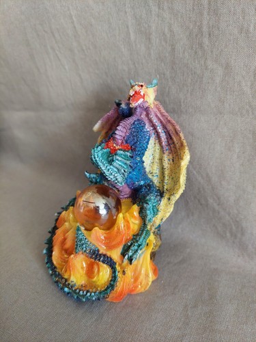 Figurine red dragon - figurine,