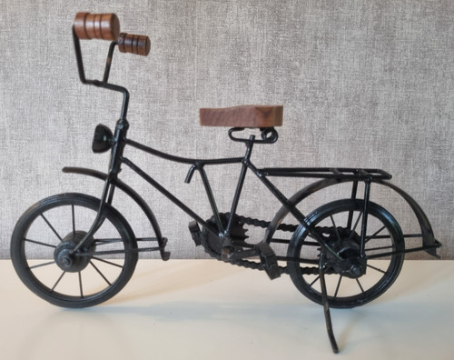 Vélo décoratif vintage noir