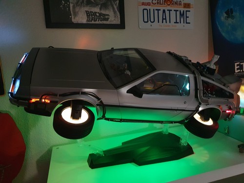 Delorean hot toys - toys, 1/6