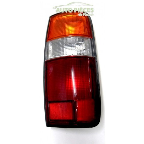 Feu arriere gauche toyota land - arriere,