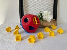 825⚜️Tupperware Ball Ball Toy 1st Age Shape Sorter Good Condition & Complete