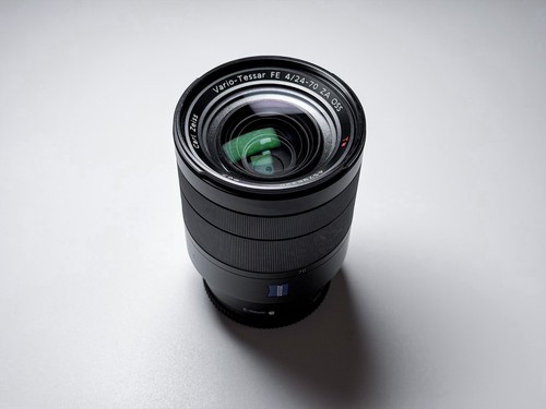 Sony objectif zoom 70mm - zoom, f/4