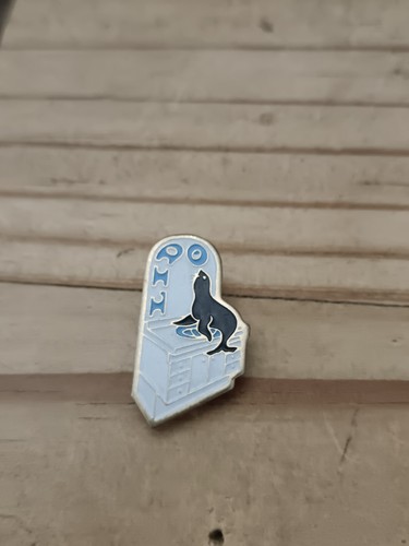 Pin pins - pin's, 23