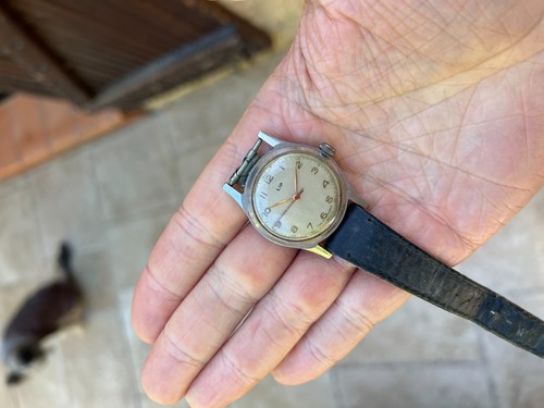 Montre ancienne lip tout - lip,