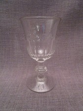 Verre de table ancien,forme tulipe:11.5cm